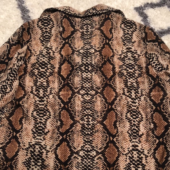 Noisy May - snakeskin print button up blouse - size Small - Picture 5 of 6